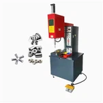 Hnoðunarvél fyrir bremsufóður